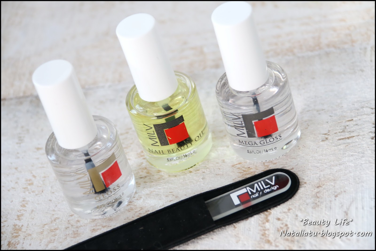 запах лака. лечебный лак для ногтей от грибка. запах лаку. жидкость для снятия лака без ацетона deva florum. запах лака.