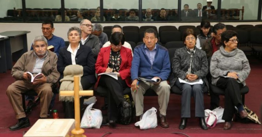 ABIMAEL GUZMÁN: Sala lo expulsa de audiencia a cabecilla de Sendero Luminoso por no guardar compostura ABIMAEL GUZMÁN: Sala lo expulsa de audiencia a cabecilla de Sendero Luminoso por no guardar compostura