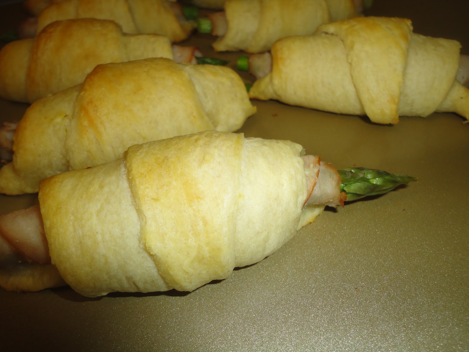 Cookin Stuff Asparagus Crescent Rolls