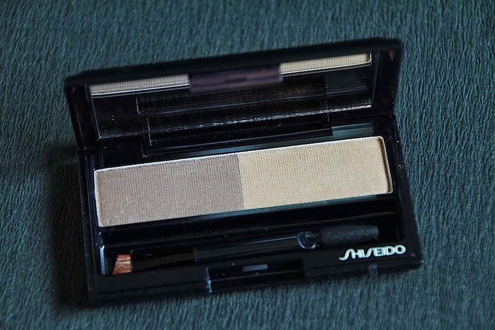 shiseido compact sourcils test avis