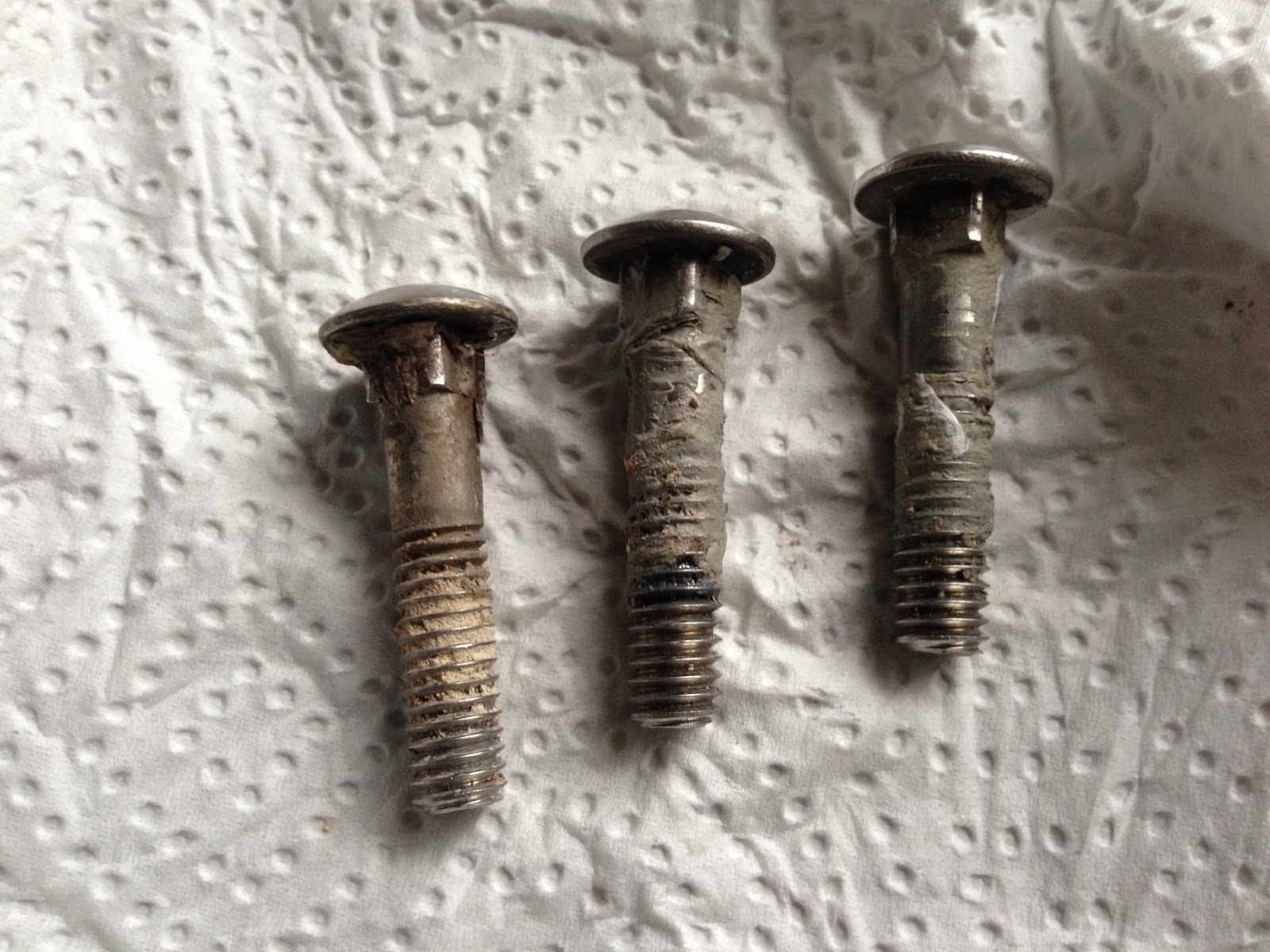 S/Y Obelix Easiest way to remove butyl tape?