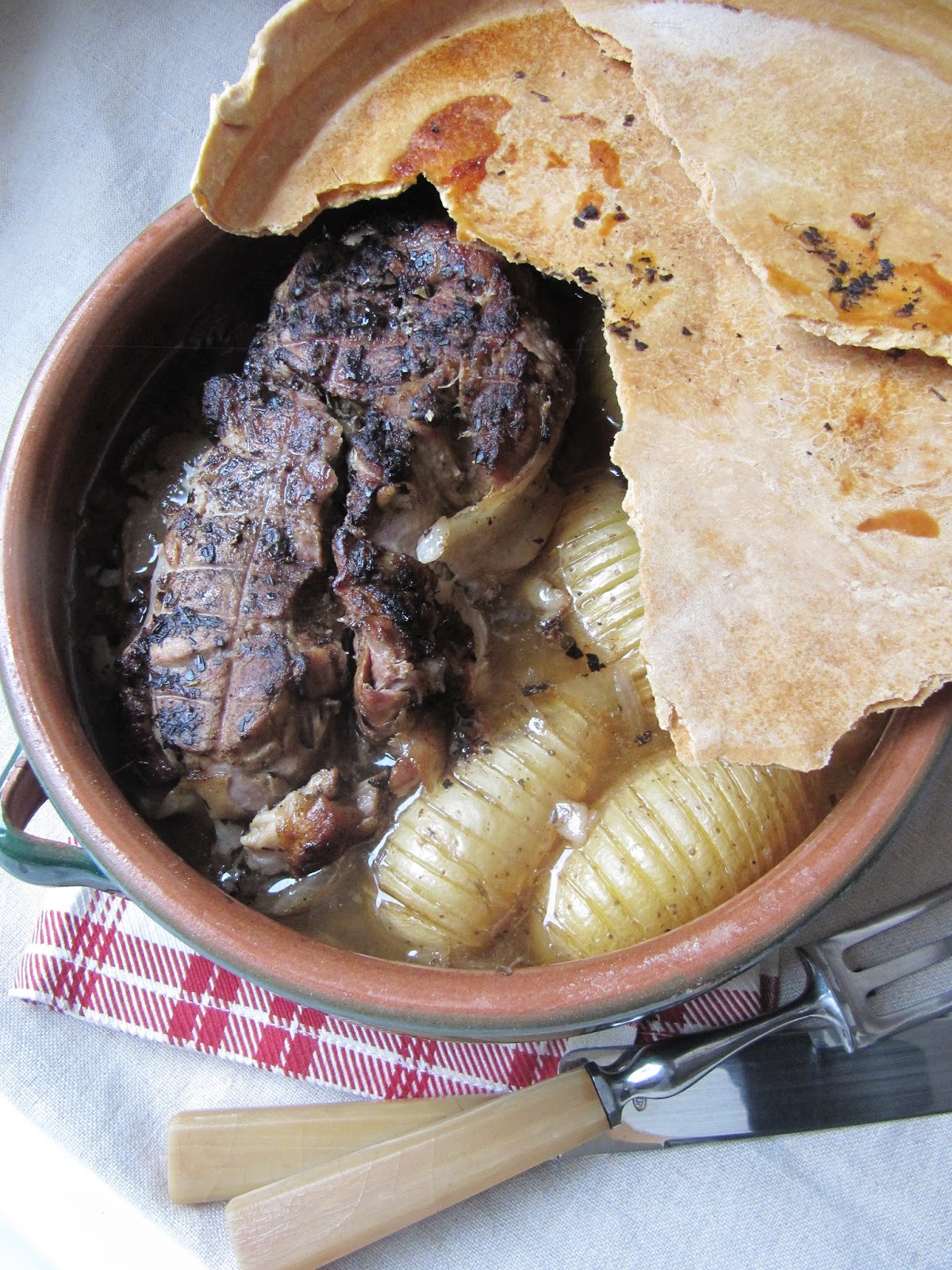 La cuisine d'ici et d'ISCA Rôti de porc à l'étouffée
