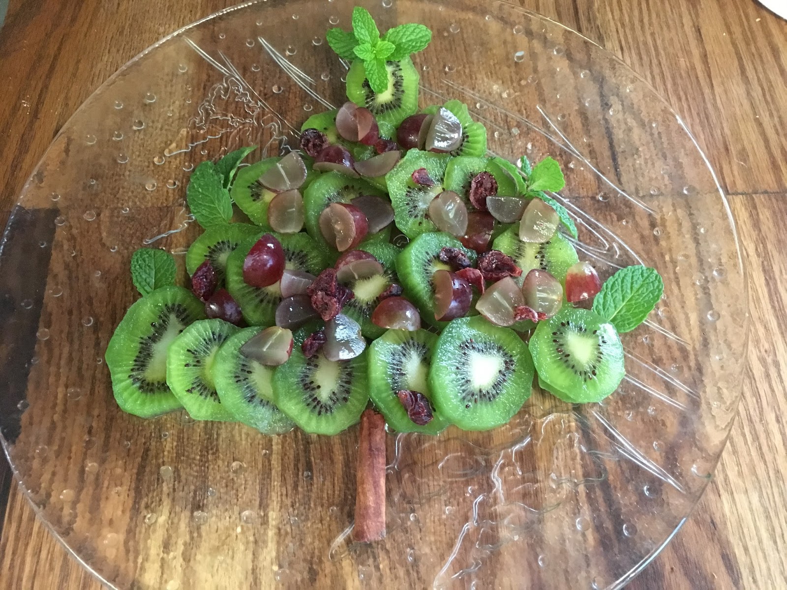 Cooking with Barry & Meta Kiwi Christmas Tree Holiday Fruit Platter