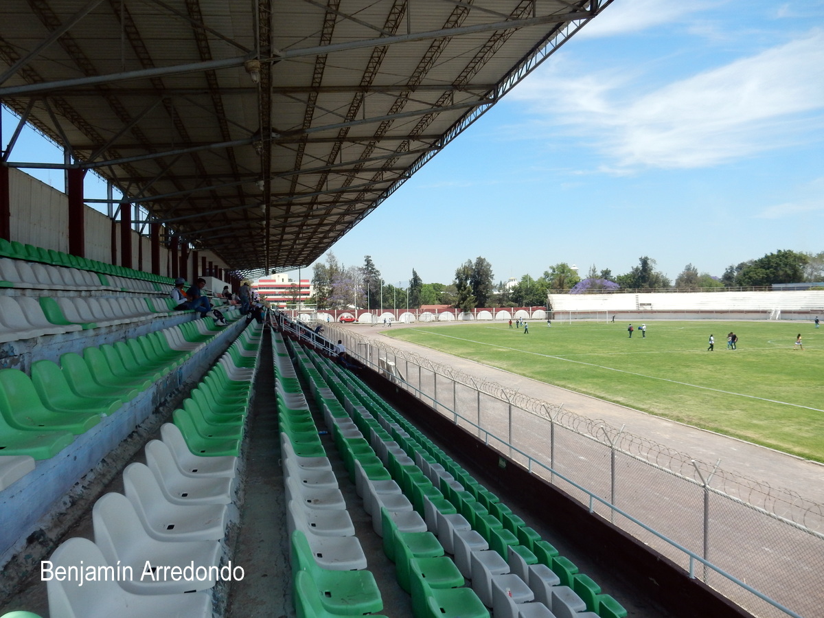 El Señor del Hospital El Estado Olímpico Sección 24 en Salamanca