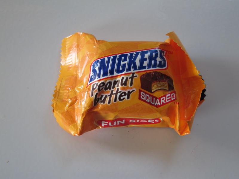 Review Snickers Peanut Butter Squared