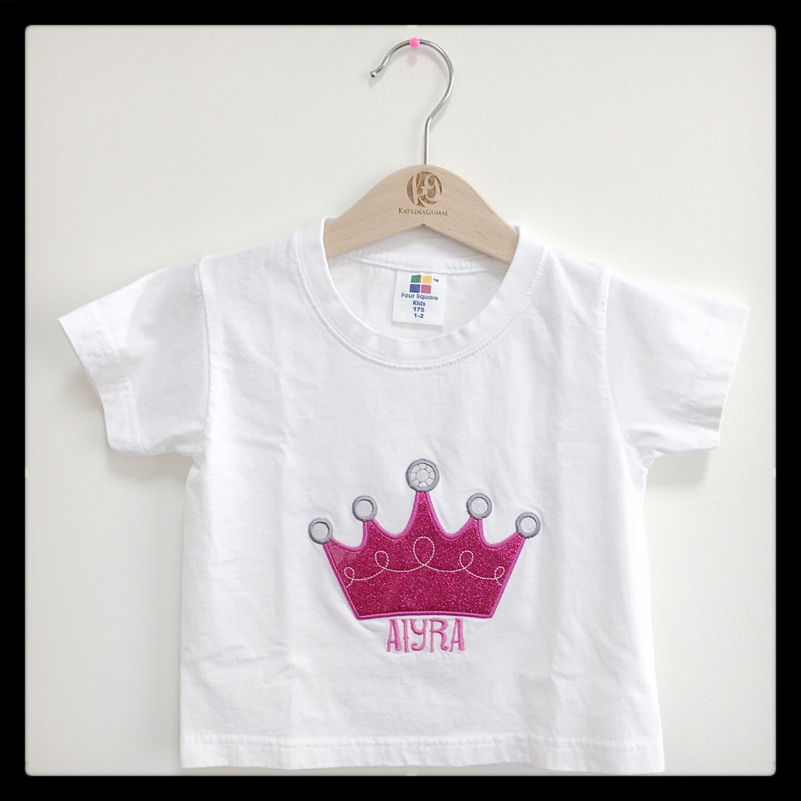 Art jewelry  embroidery  appliqu  crafts embroidered