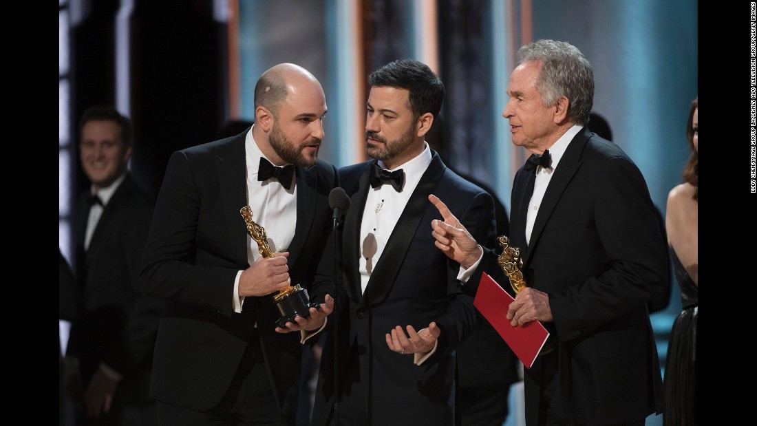 Oscars Mistake Accountants accused of Best Picture blunder barred