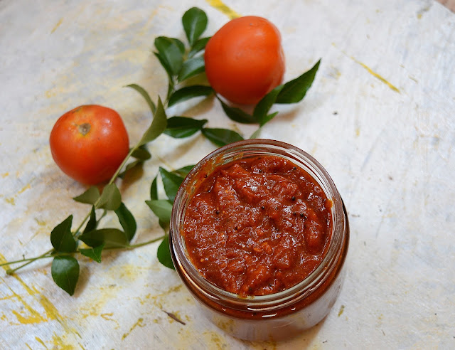 Tomato Pickle | Tomato Thokku | Step by Step Pictures