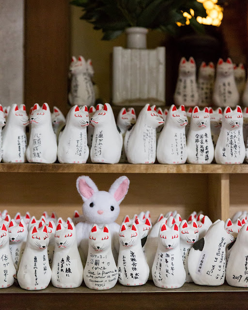 Blending in at Oji Inari Shrine