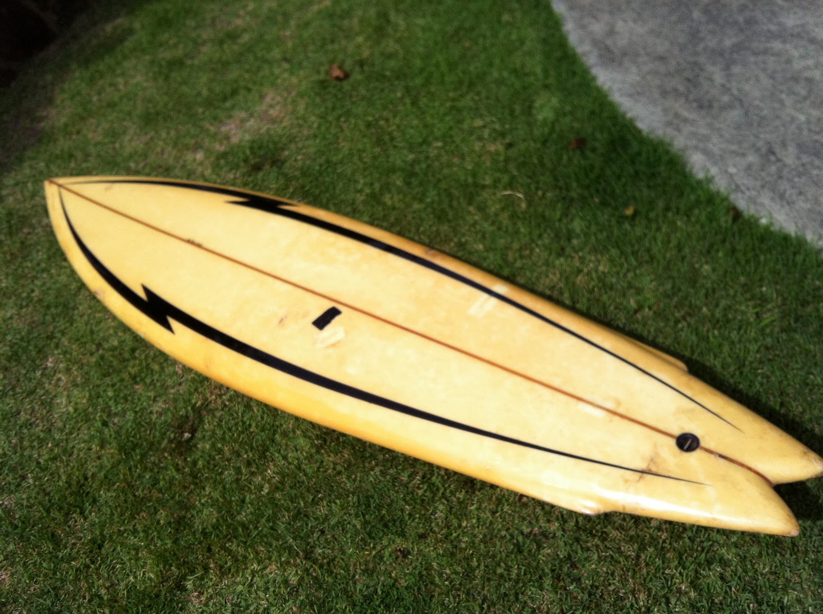 VINTAGE HAWAIIAN SURFBOARDS