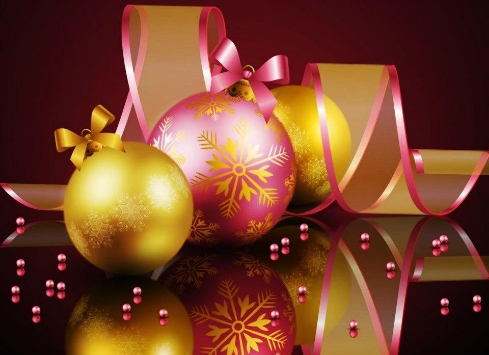 Briefs-of-life: christmas decoration with hanging balls ornaments briefs-of-life: Christmas Decoration with Hanging Balls Ornaments