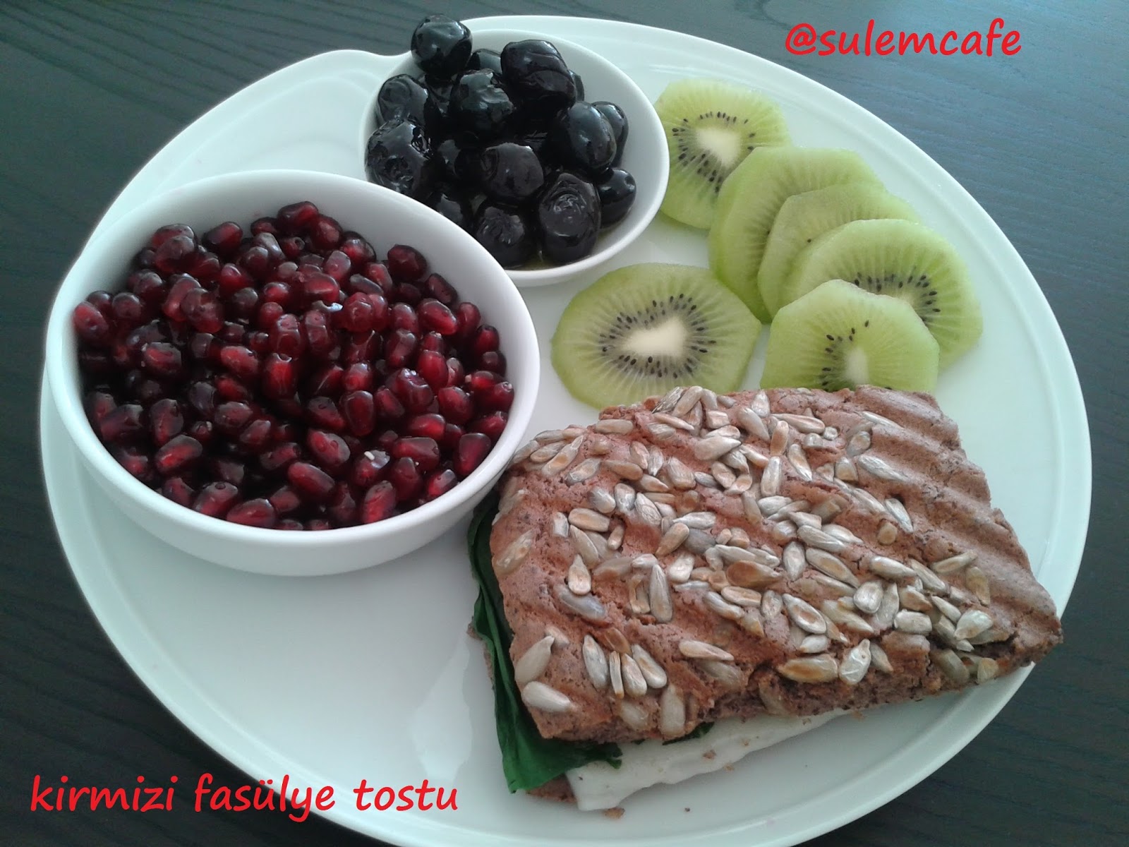 Tost Ekmekli Kıtır Pizza Tost Ekmekli Kıtır Pizza