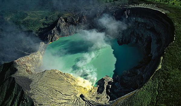 Ijen Crater, Banyuwangi Java Island Ijen Crater, Banyuwangi Java Island
