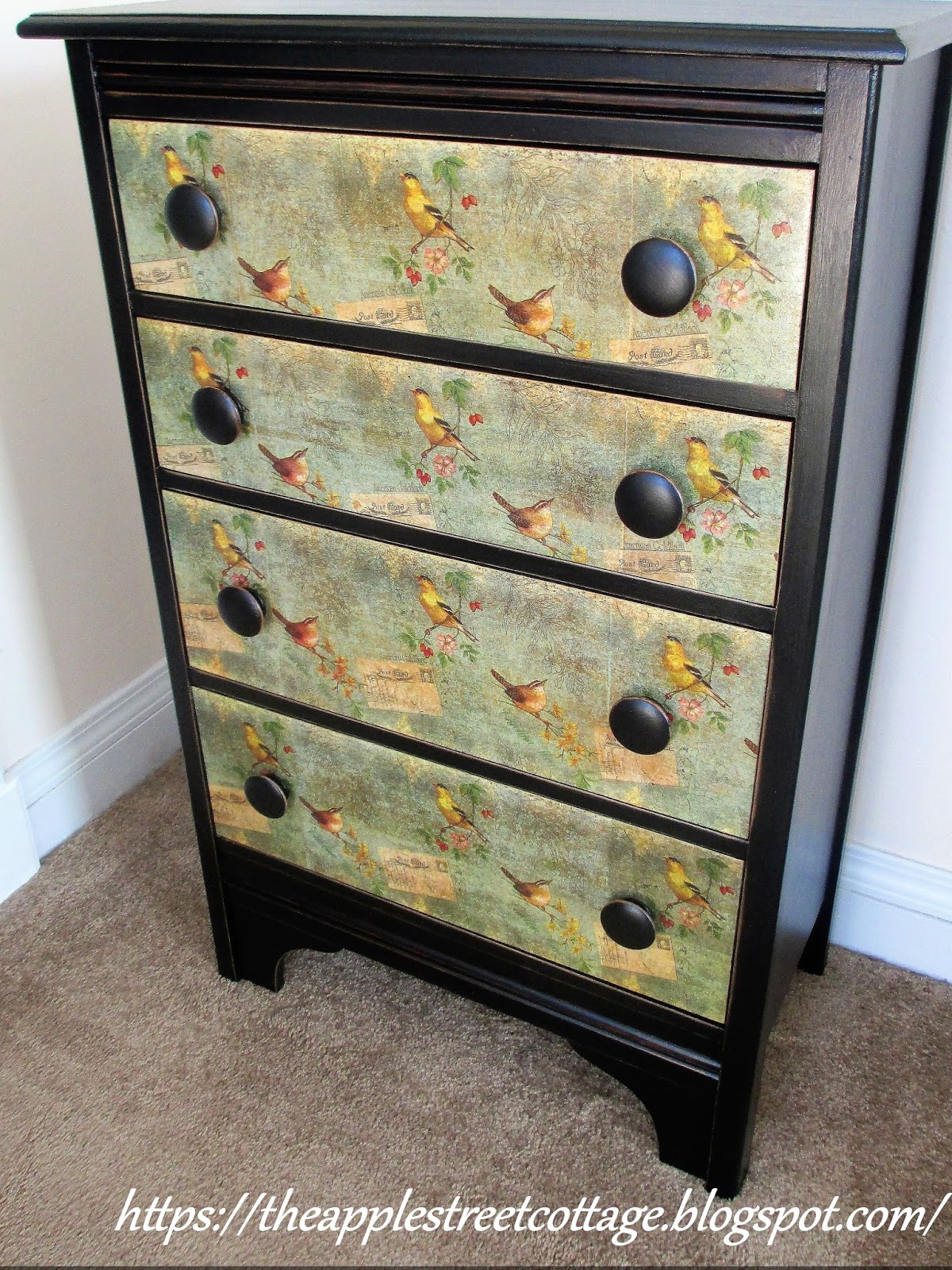 The Poplar Chest Of Drawers