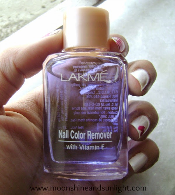 Lakme nail color remover with vitamin E review