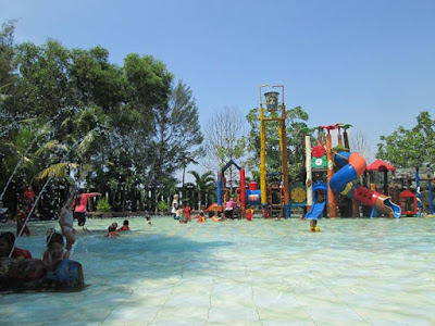 Wisata The Sea Pantai Cahaya di Kendal Wisata The Sea Pantai Cahaya di Kendal