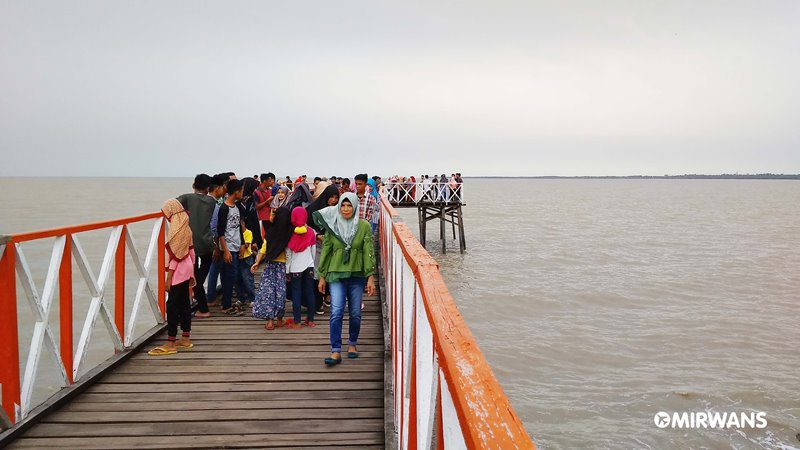Pantai Tanjung Motong, Tempat Nongkrong Anak Rangsang Barat & Pesisir