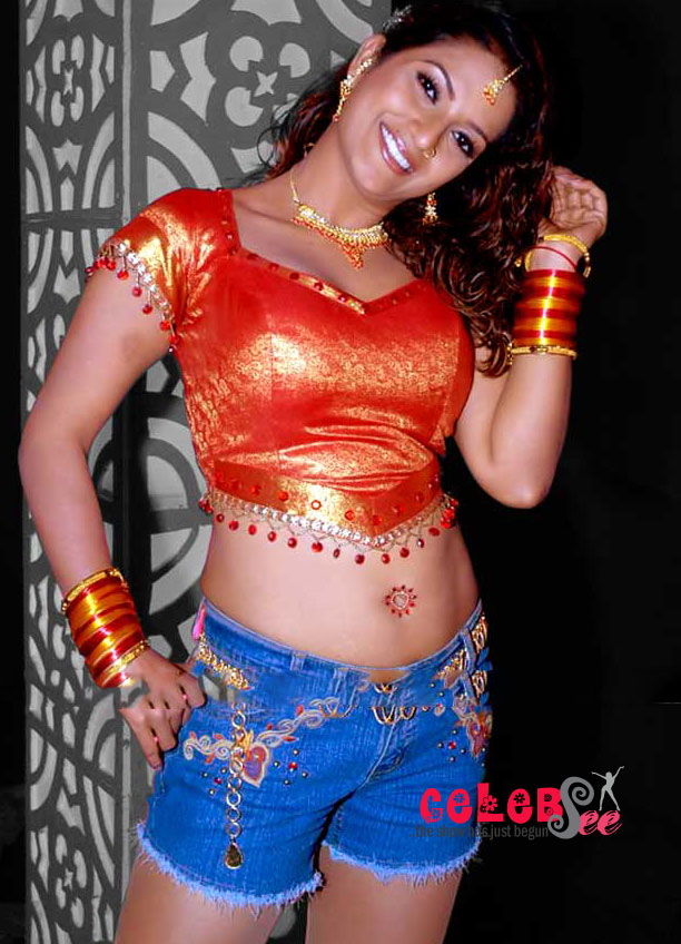 Celebsview Tamil Navel Actress Ruthika Celebsview