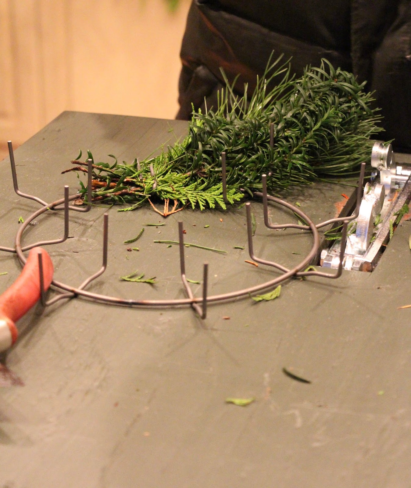 My Sweet Savannah how to make fresh holiday wreath