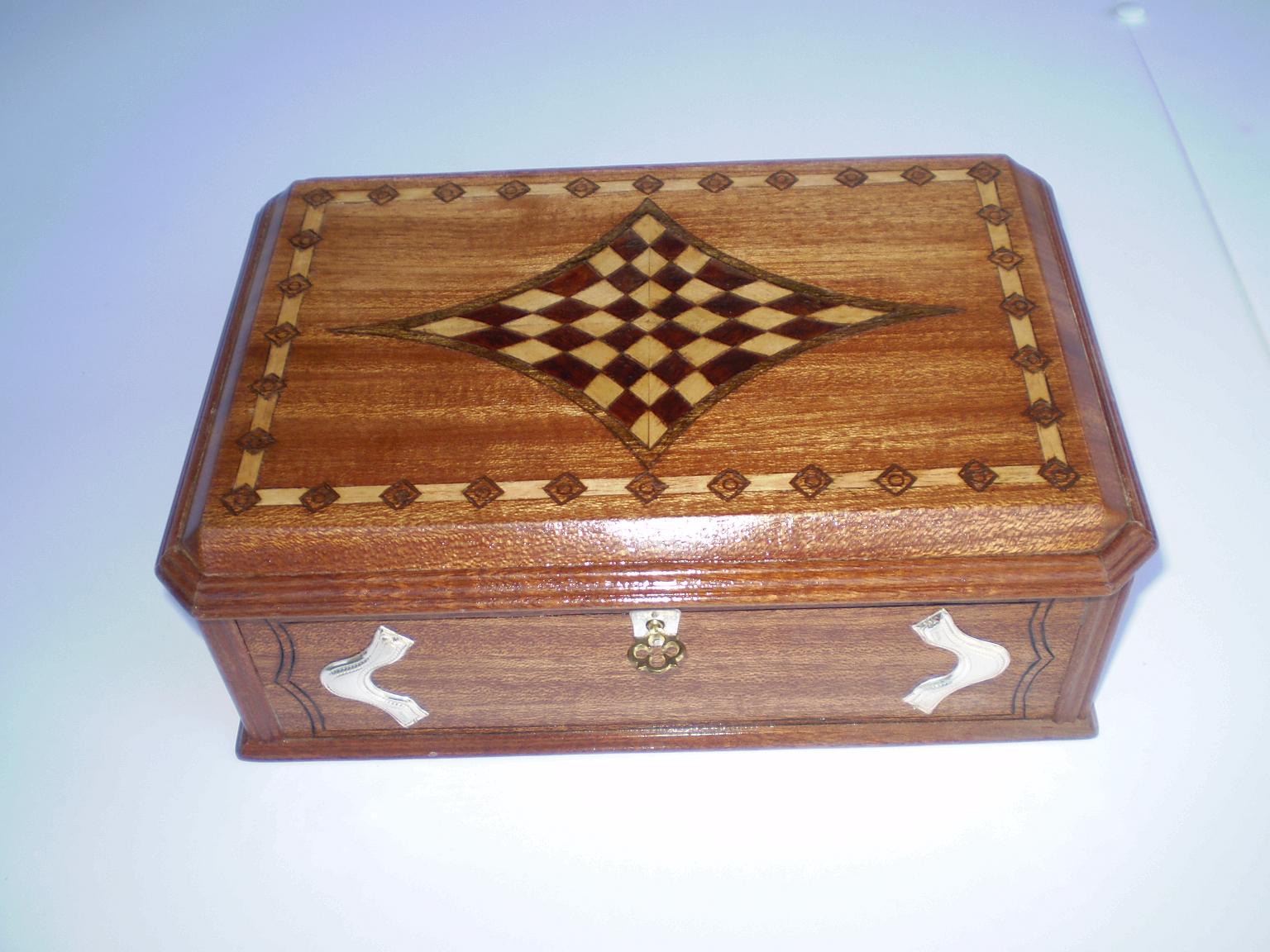 Creazione di piccoli oggetti in legno: Oggetti Legno :Cofanetti artigianali