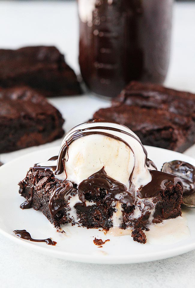 FUDGE BROWNIES