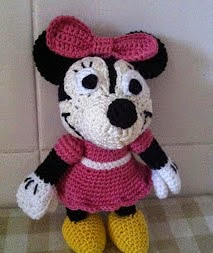 http://desvanamigurumi.blogspot.com.es/2013/06/amigurumi-disney-minnie-mouse-patron.html