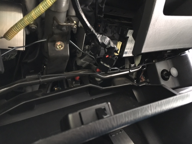 ミラジーノl700sのヒューズ交換方法 コモリ夫妻