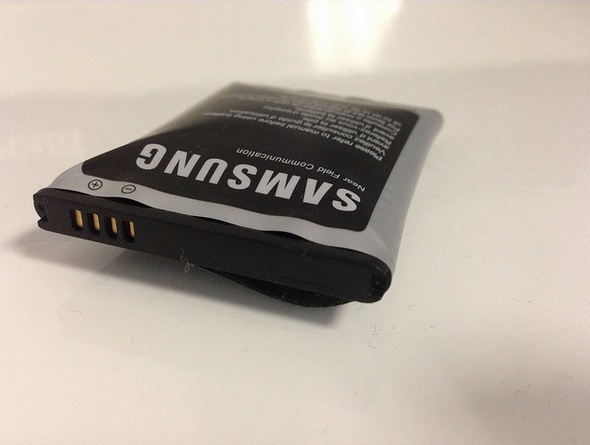 How To Fix Swollen Bulged Battery Of Mobile Laptop And Powerbank Fixsolo