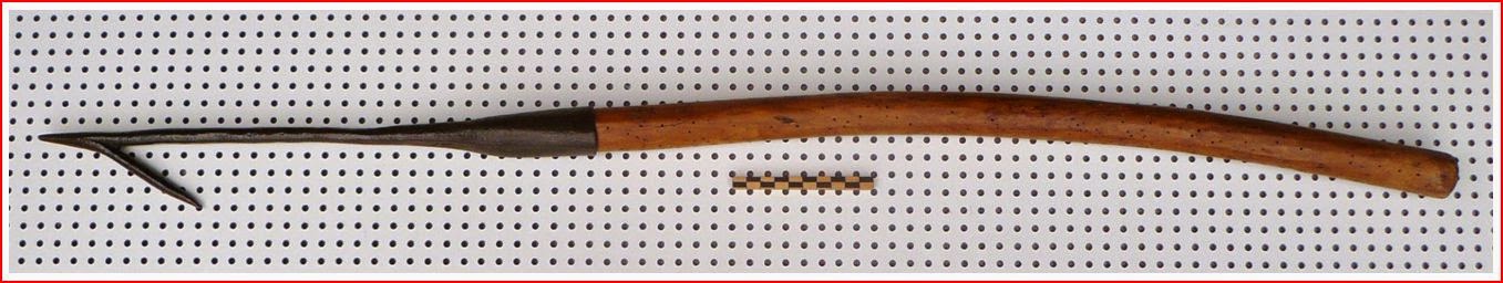 Vieux outils et art populaire: Tisonnier - Crochet de foyer - Pique-feu