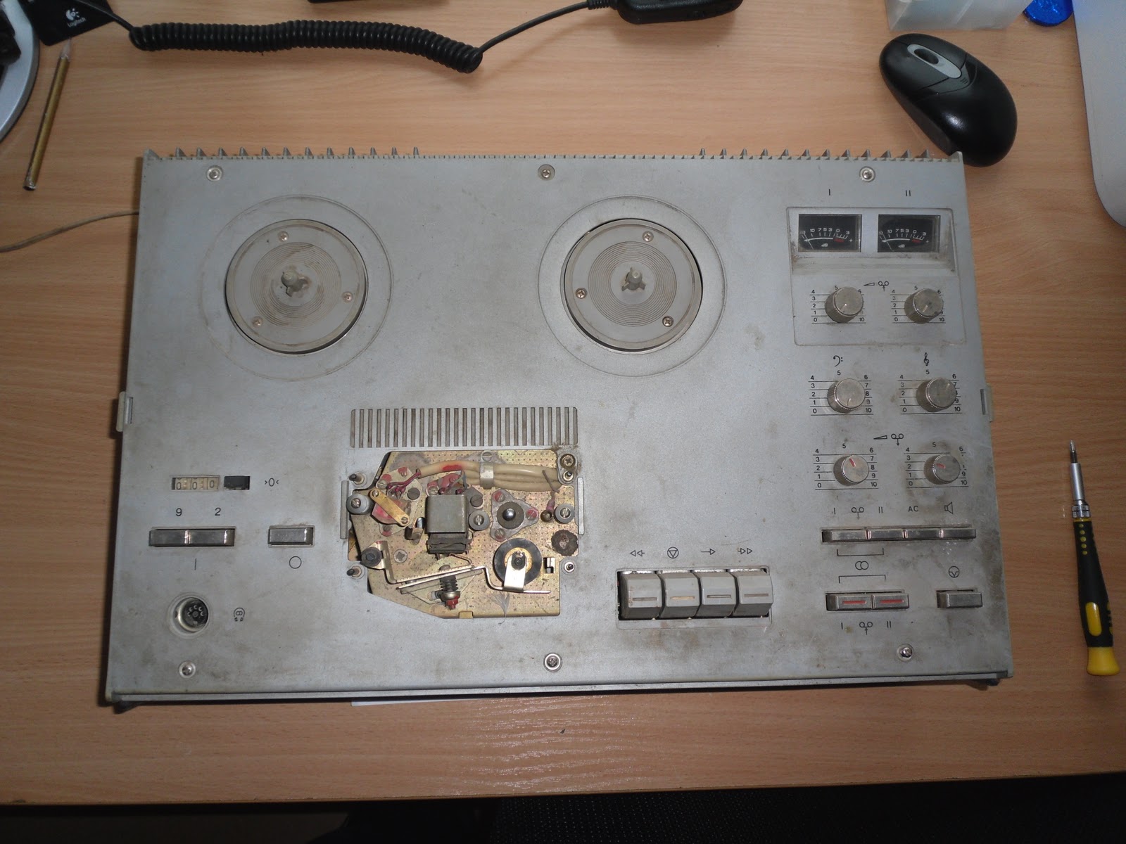 Эльфа 201 3 стерео схема. Магнитофон-приставка "эльфа-201-стерео". Магнитофон-приставка "эльфа 201-3. Эльфа 201 стерео. Магнитофон эльфа 201-3 стерео.