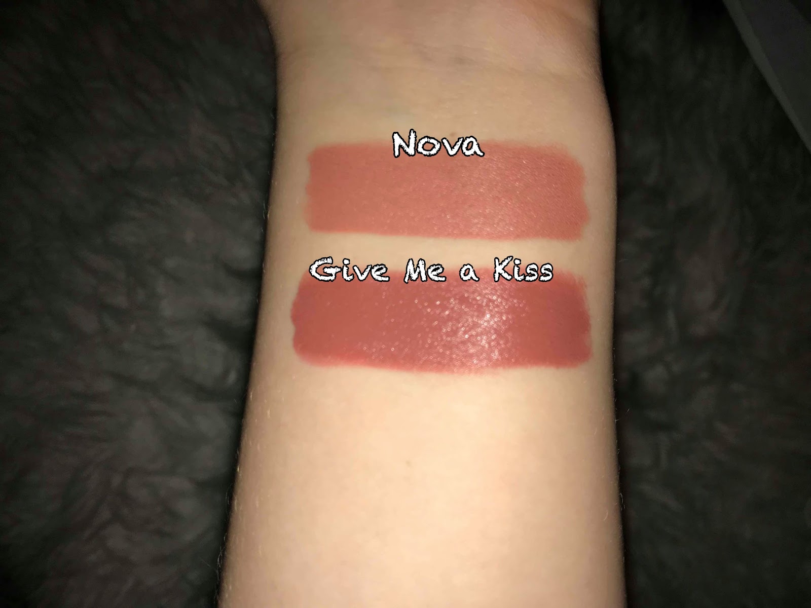 Olivia and Beauty: Royal Peach Palette + Lipsticks - Kylie Cosmetics Review