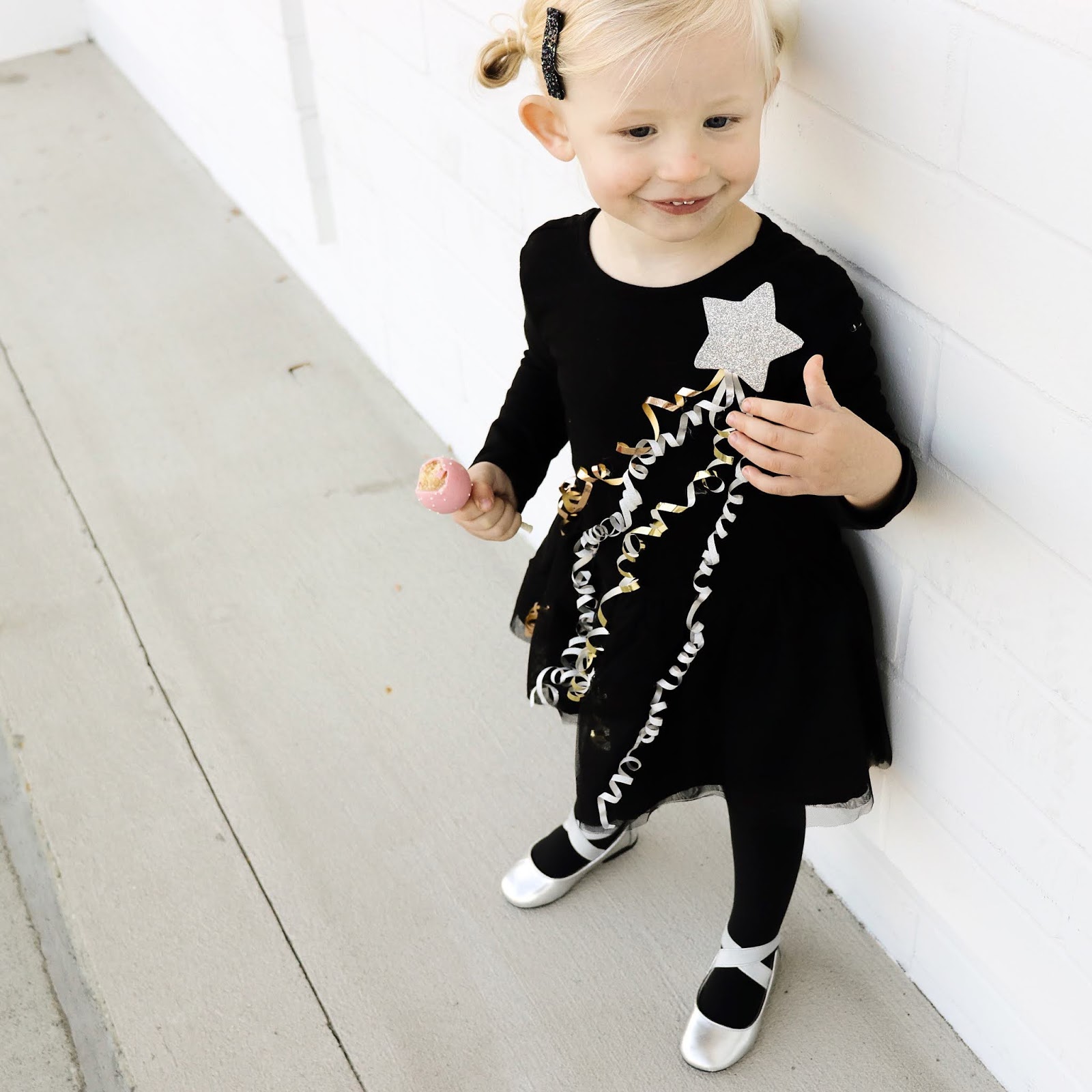 MAMA Jots DIY Shooting Star // Last Minute Halloween Costume