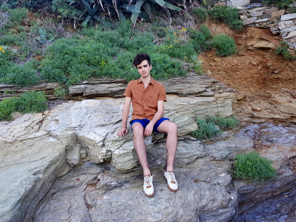 blog-mode-style-homme-paris-bordeaux-corse-plage-erbalunga-chemisette-somewhere-short-jean-oxford-look-ete-masculin-bermuda-naturel-vacances-bastia-calvi