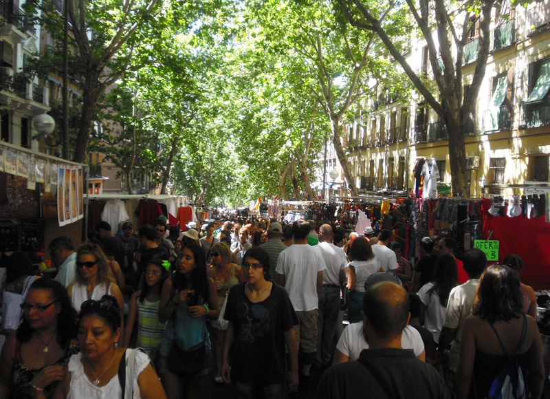 El Rastro, compras baratas y tapas típicas | Cosas de Los Madriles