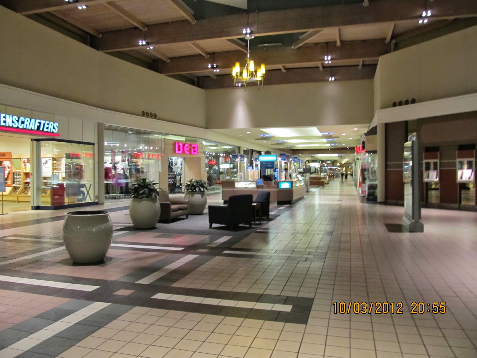 Trip to the Mall Spring Hill Mall (West Dundee, IL)