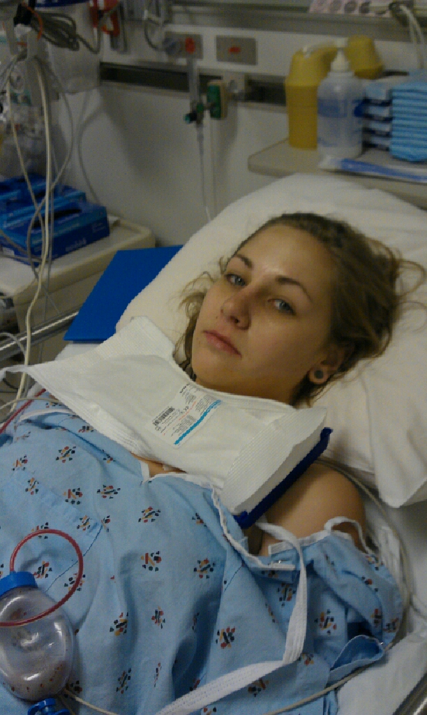 Total thyroidectomy surgery