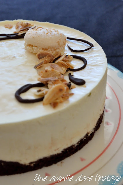 Bavarois au nougat et son coulis de framboise