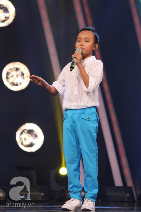 Bat ngo voi su lot xac cua cau be ngheo thi Vietnam Idol Kids - Anh 3