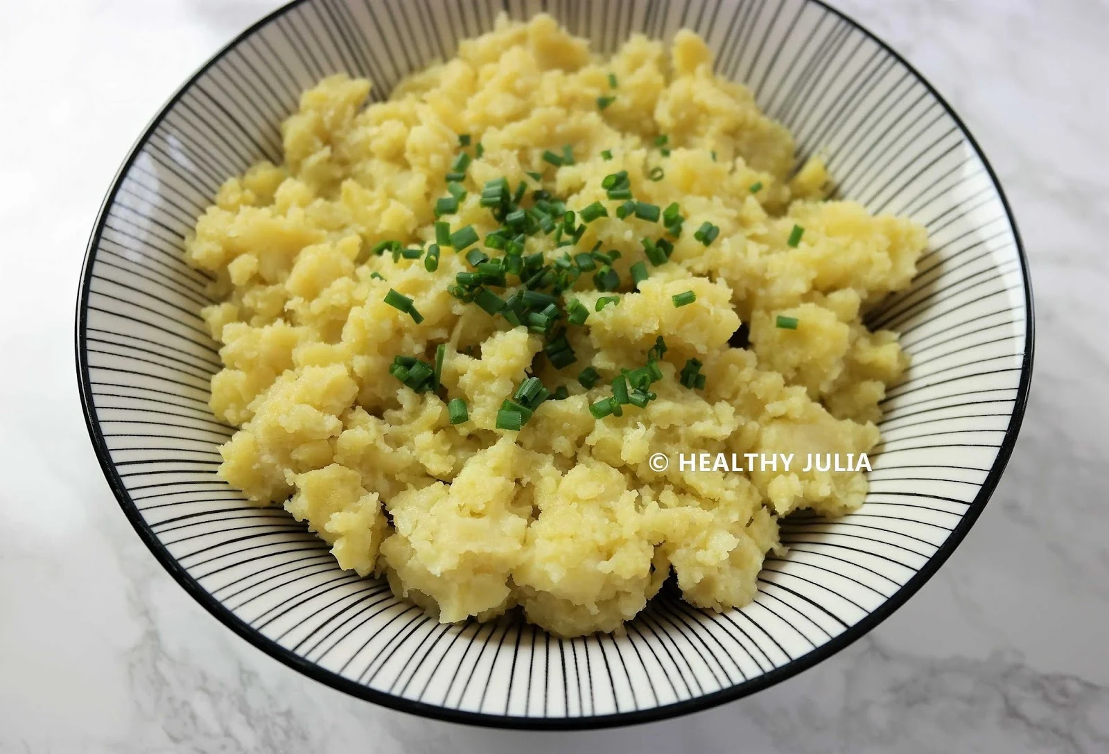 ÉCRASÉE DE POMMES DE TERRE À L'HUILE D'OLIVE #VEGAN - Healthy Julia