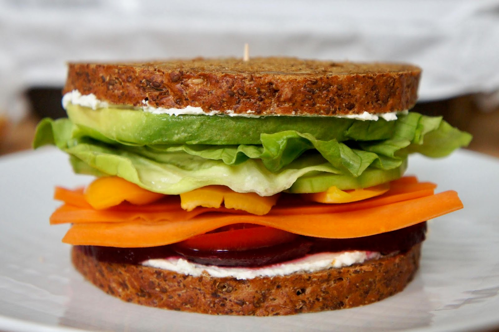 REZEPT: Regenbogen Sandwich mit Hummus (glutenfrei + vegan) ♥ Ein ...