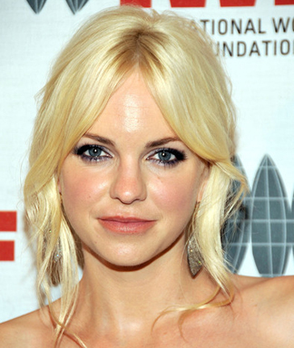 Anna Farris