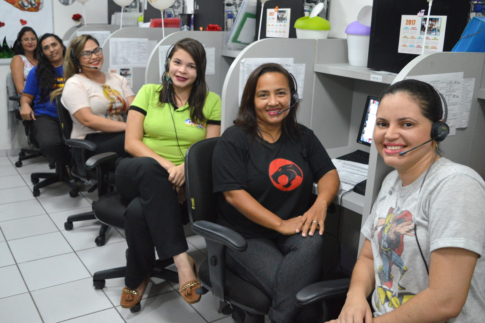 Resultado de imagem para OPERADOR DE TELEMARKETING