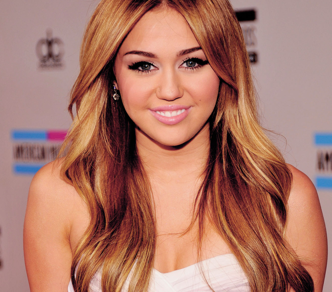 Jersey Spray Tan Spray Tanning is Loved by Miley Cyrus!