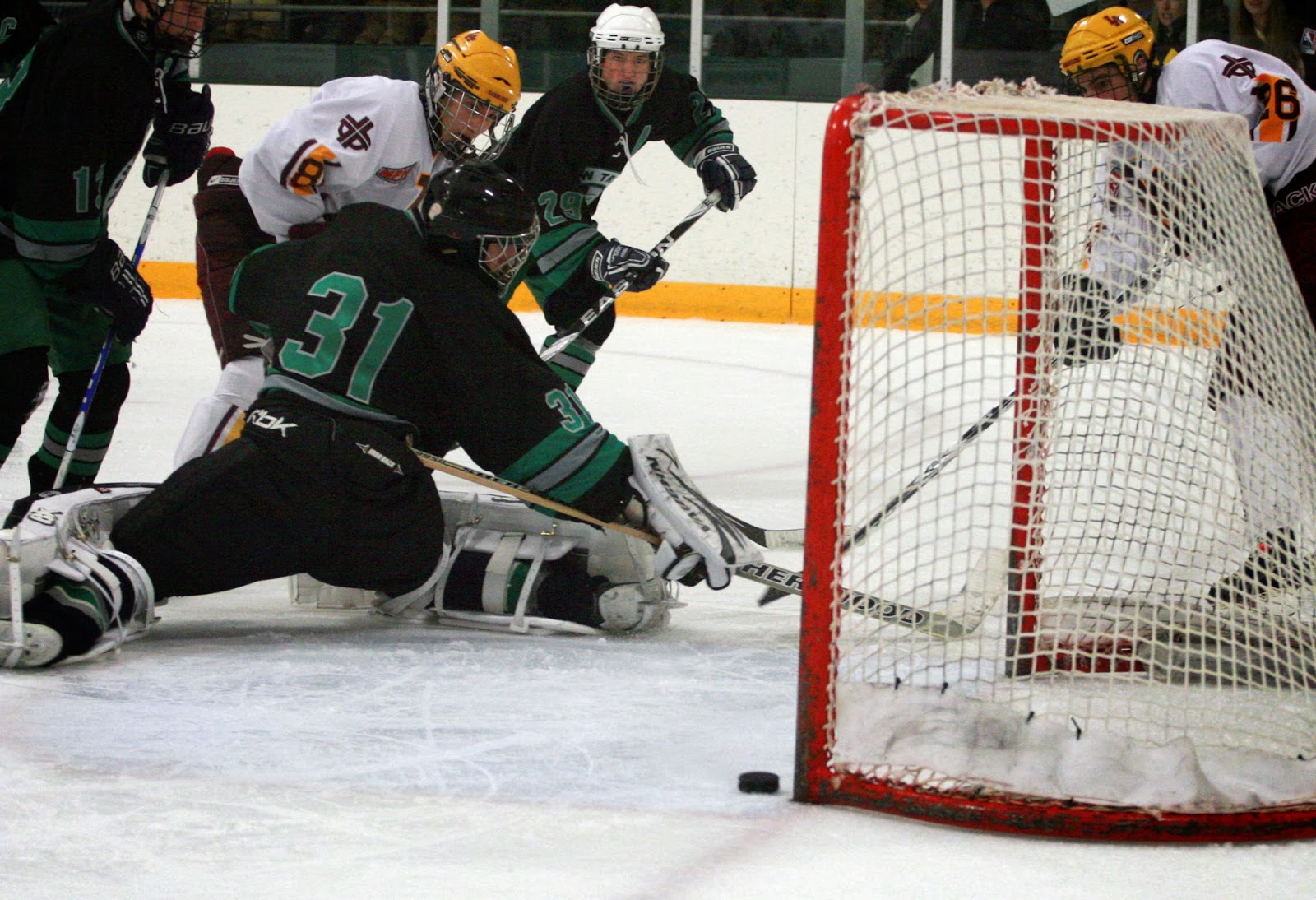 Mark Kodiak Ukena IHSA Varsity Hockey Loyola Academy at New Trier