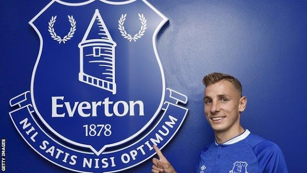 Oficial: El Everton ficha a Digne