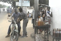 Bénin-vendeur essence 2
