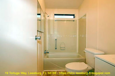 19 tortuga way leesburg FL 34788 guest bathroom 19 tortuga way leesburg FL 34788 guest bathroom