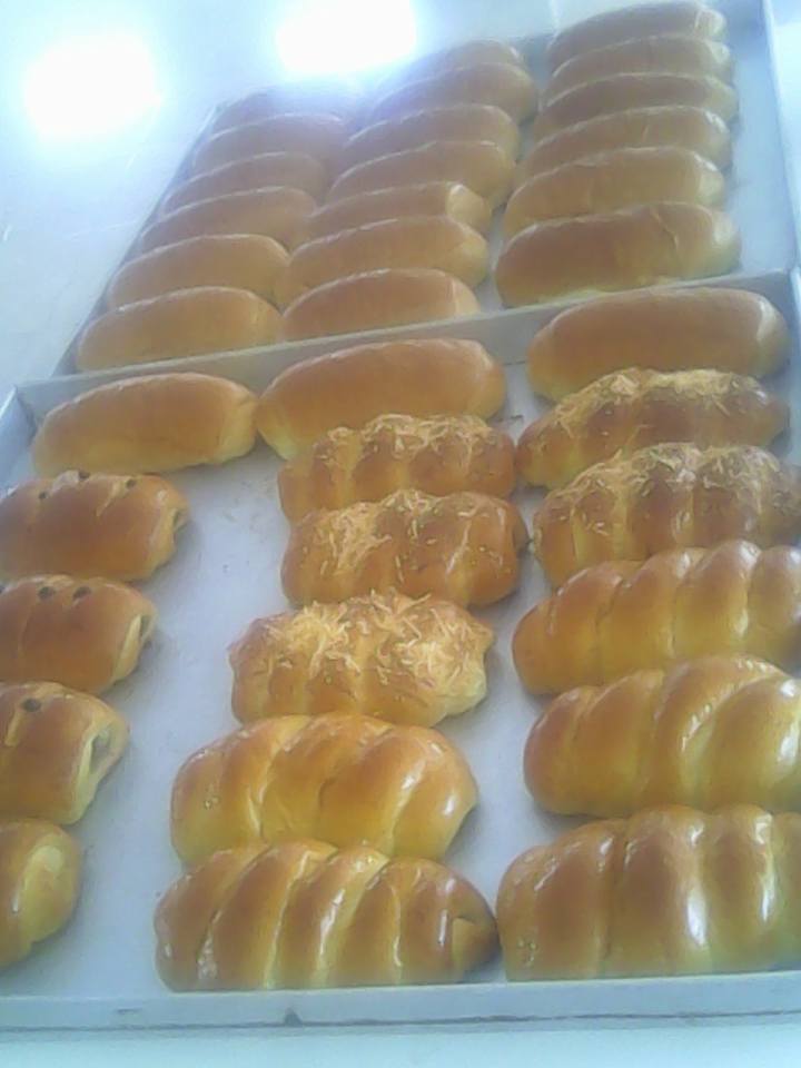 Ayam Ayam Resto & Bakery Sukoharjo: September 2015