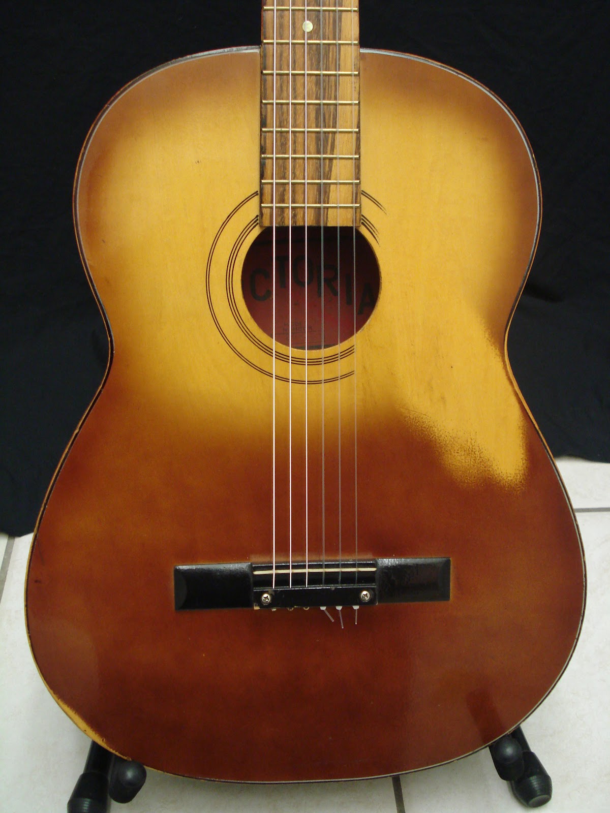 SoCal Gear Museum 1950s60s Victoria Model No. 263 Classical Guitar