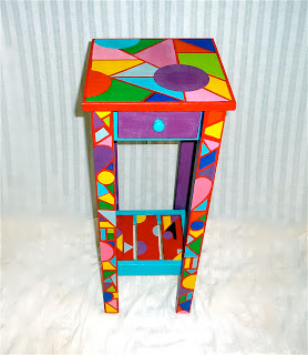 Muebles intervenidos x 2: Geometría